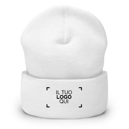 Esempio di cappello invernale personalizzato ricamato con un logo di esempio sul davanti